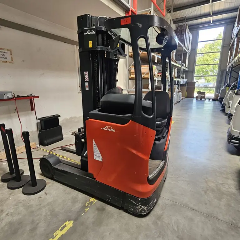 Kommissionierstapler Linde R20-01