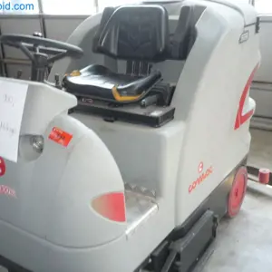 Nassschrubbautomatutomat Comac Ultra 100BS