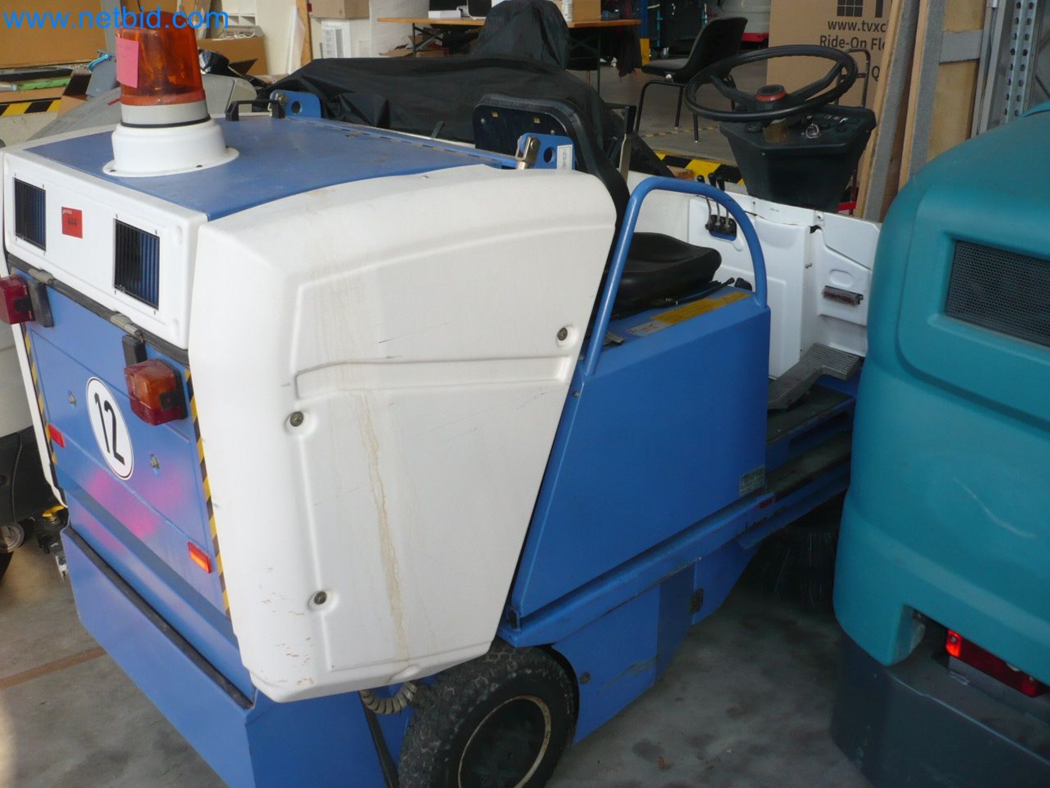 Stroji za čiščenje, oprema in pribor, osnovna in obratna sredstva ter vozila-1