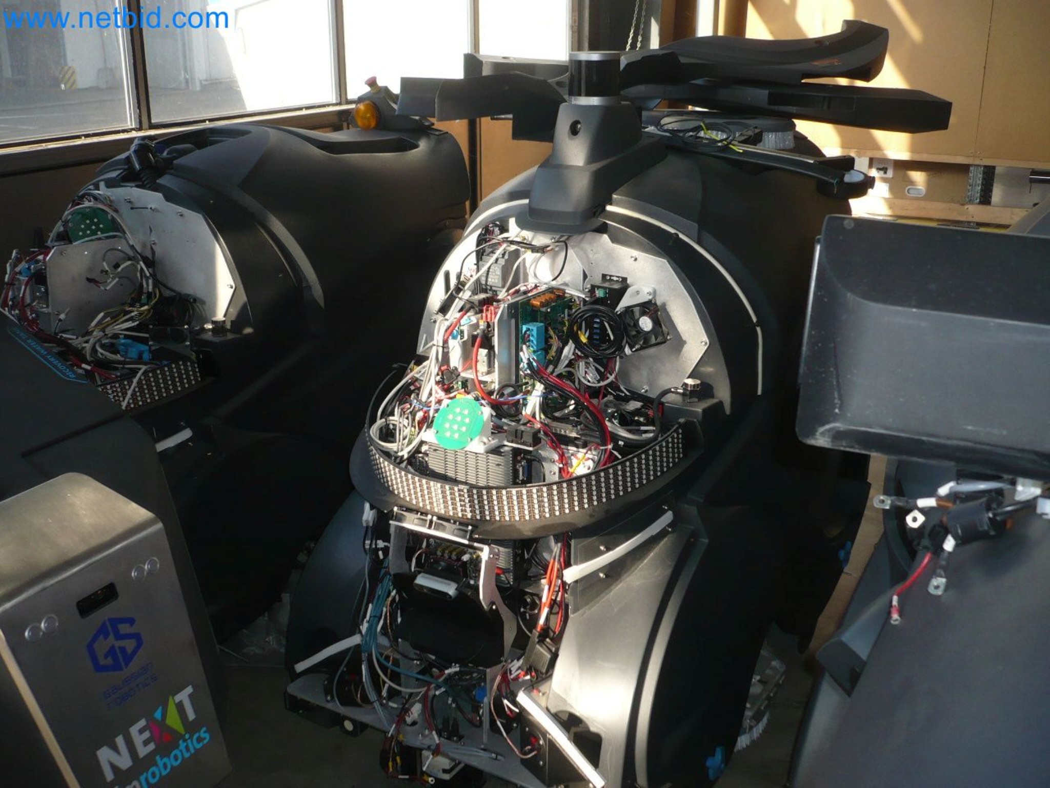 Stroji za čiščenje, oprema in pribor, osnovna in obratna sredstva ter vozila-2