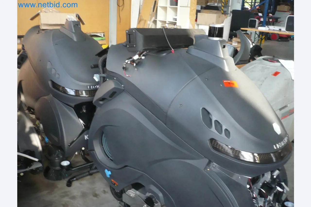 Máquinas, equipos y accesorios de limpieza, activos fijos y circulantes y vehículos-3