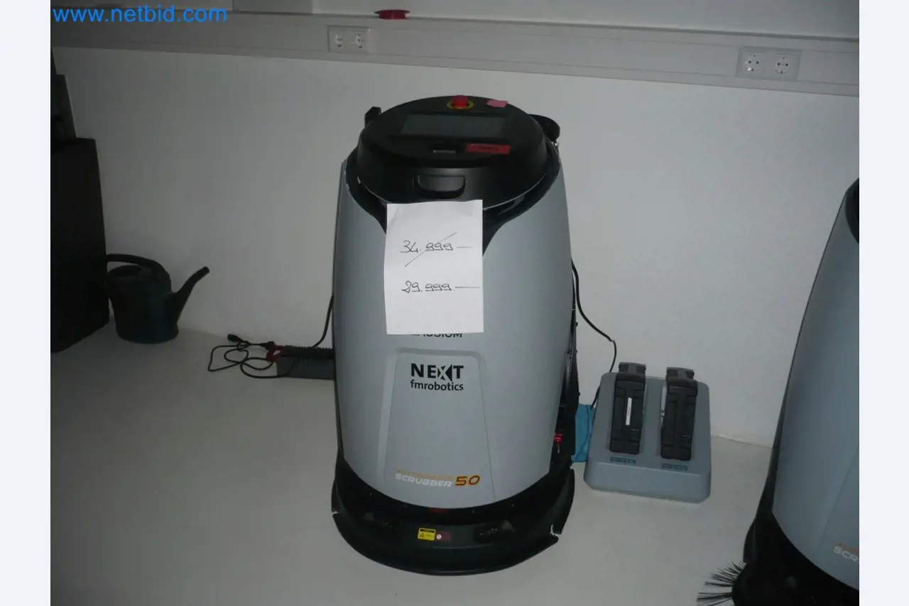 Reinigungsmaschinen, Geräte und Zubehör, Anlage- und Umlaufvermögen sowie Fahrzeuge-1