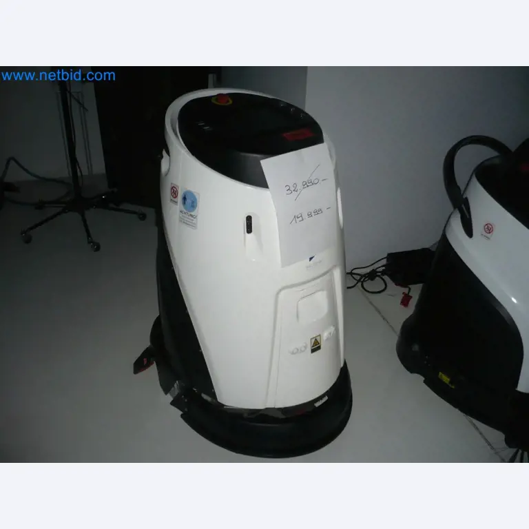 Reinigungsmaschinen, Geräte und Zubehör, Anlage- und Umlaufvermögen sowie Fahrzeuge-1