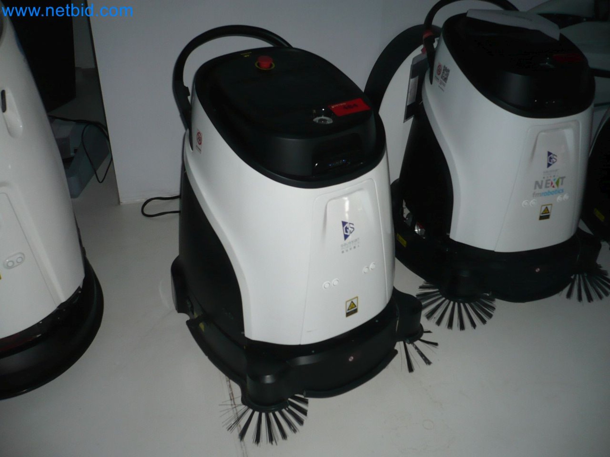 Maszyny czyszczące, sprzęt i akcesoria, środki trwałe i obrotowe oraz pojazdy-1