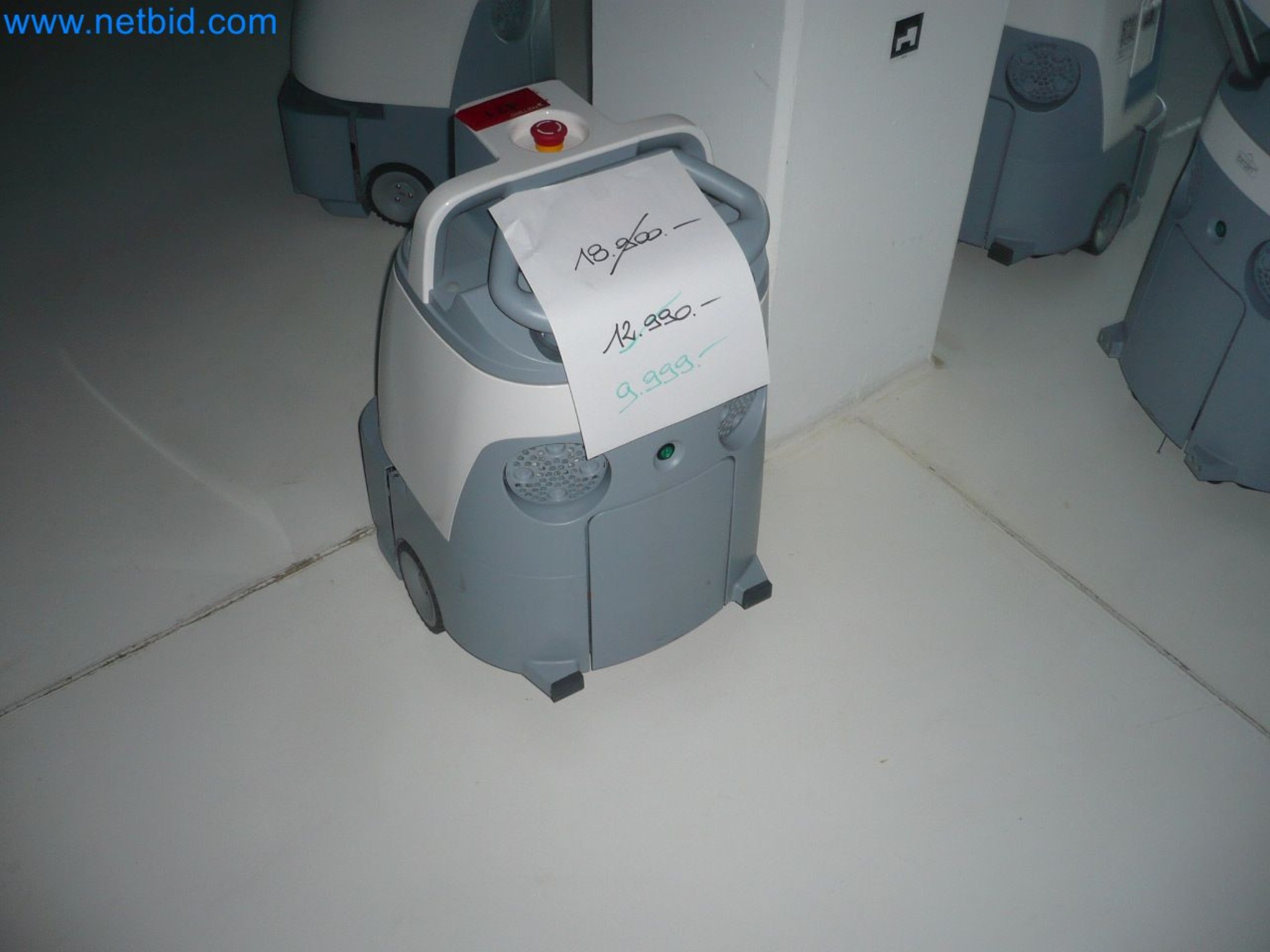 Stroji za čiščenje, oprema in pribor, osnovna in obratna sredstva ter vozila-1