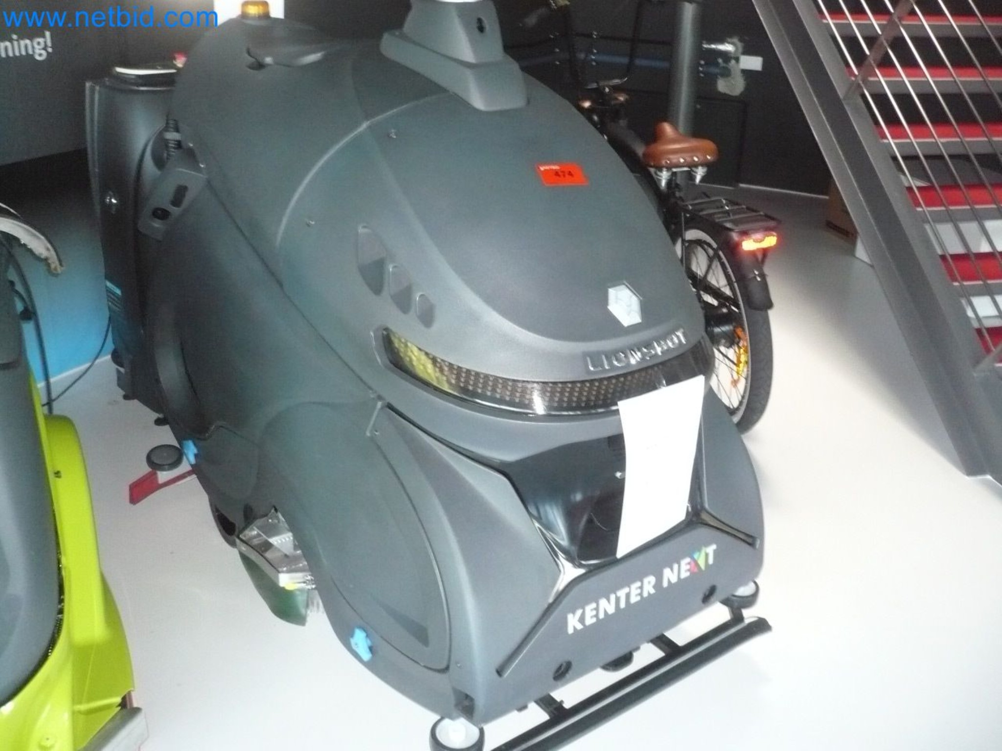 Maszyny czyszczące, sprzęt i akcesoria, środki trwałe i obrotowe oraz pojazdy-1