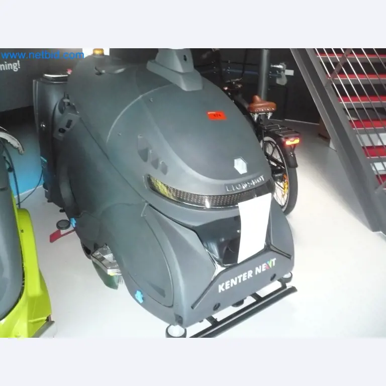 Maszyny czyszczące, sprzęt i akcesoria, środki trwałe i obrotowe oraz pojazdy-1