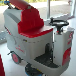 Nassschrubbautomatutomat Comac Inova 75B