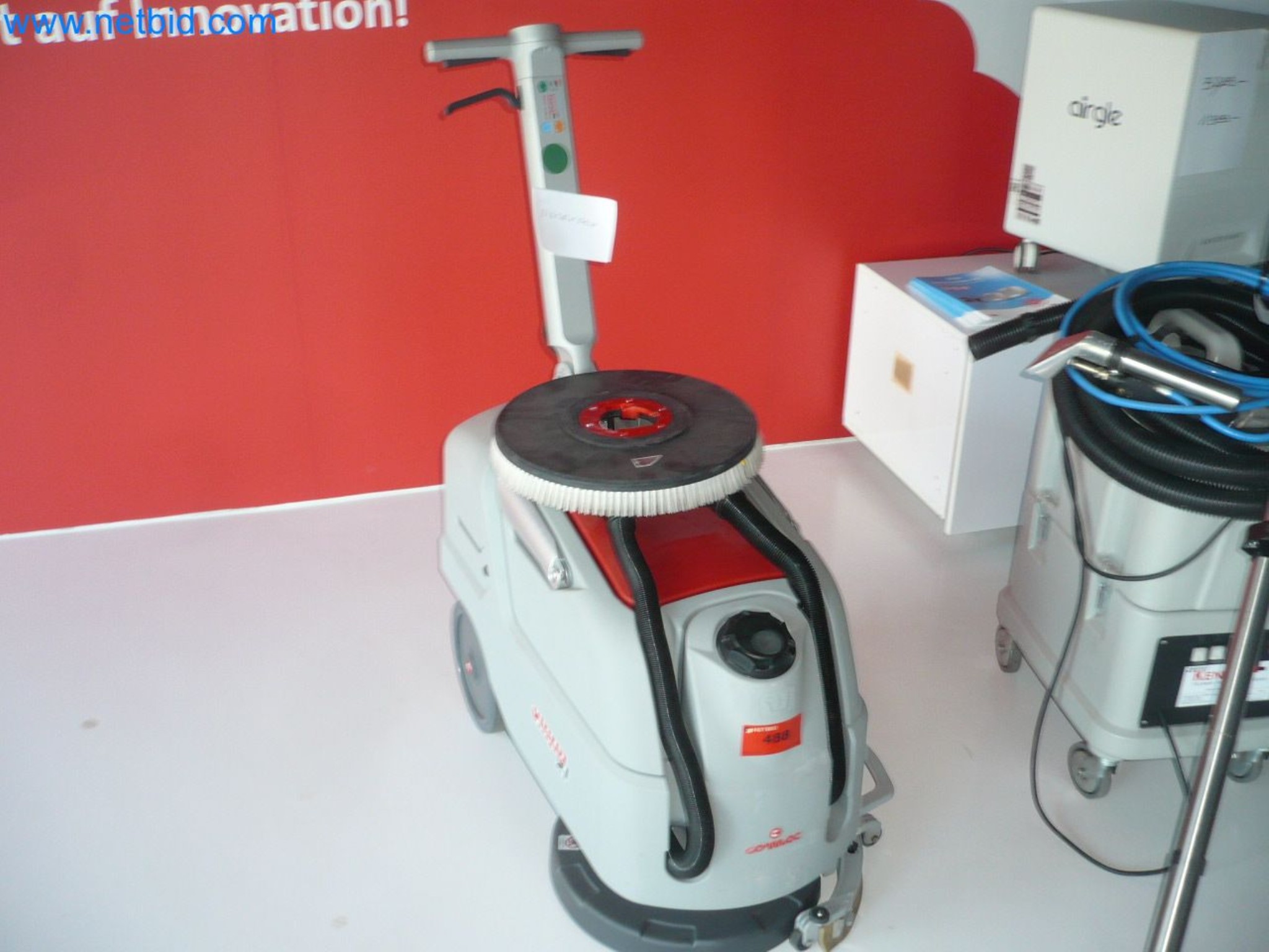 Reinigungsmaschinen, Geräte und Zubehör, Anlage- und Umlaufvermögen sowie Fahrzeuge-1