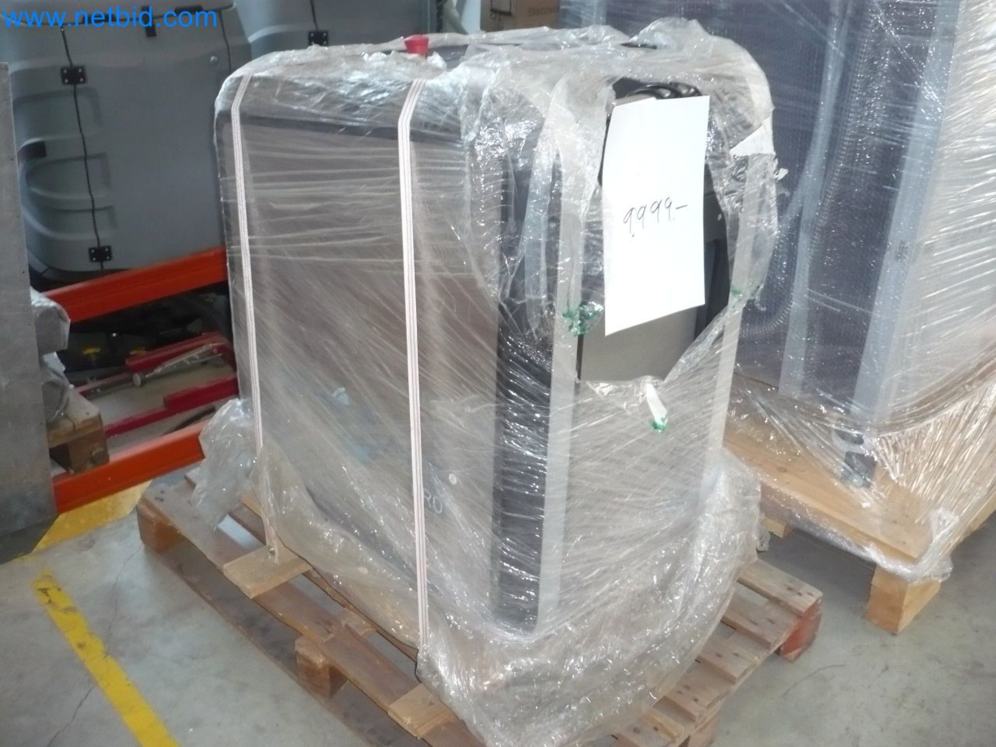 Maszyny czyszczące, sprzęt i akcesoria, środki trwałe i obrotowe oraz pojazdy-2