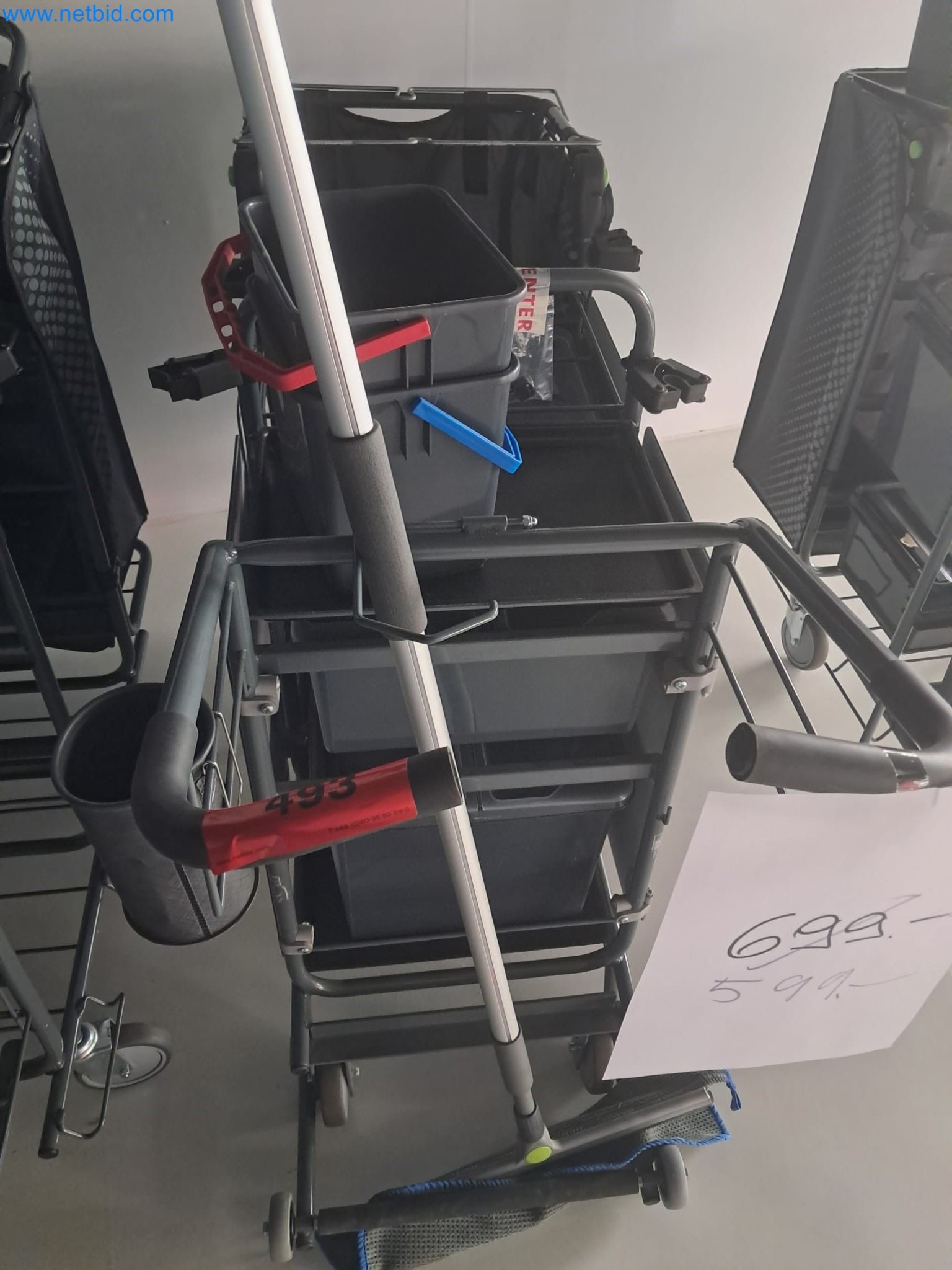 Reinigungsmaschinen, Geräte und Zubehör, Anlage- und Umlaufvermögen sowie Fahrzeuge-1