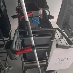 Reinigungswagen