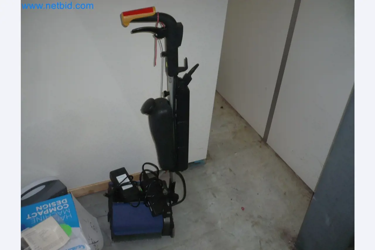 Handel in en verhuur van schoonmaakmachines, -apparatuur en -accessoires, vaste en vlottende activa en voertuigen-1