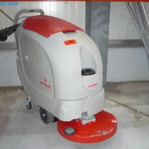 Scheuer-Saug-Maschine Comac Agila 50-50