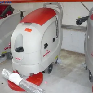 Scheuer-Saug-Maschine Comac Agila 50-50