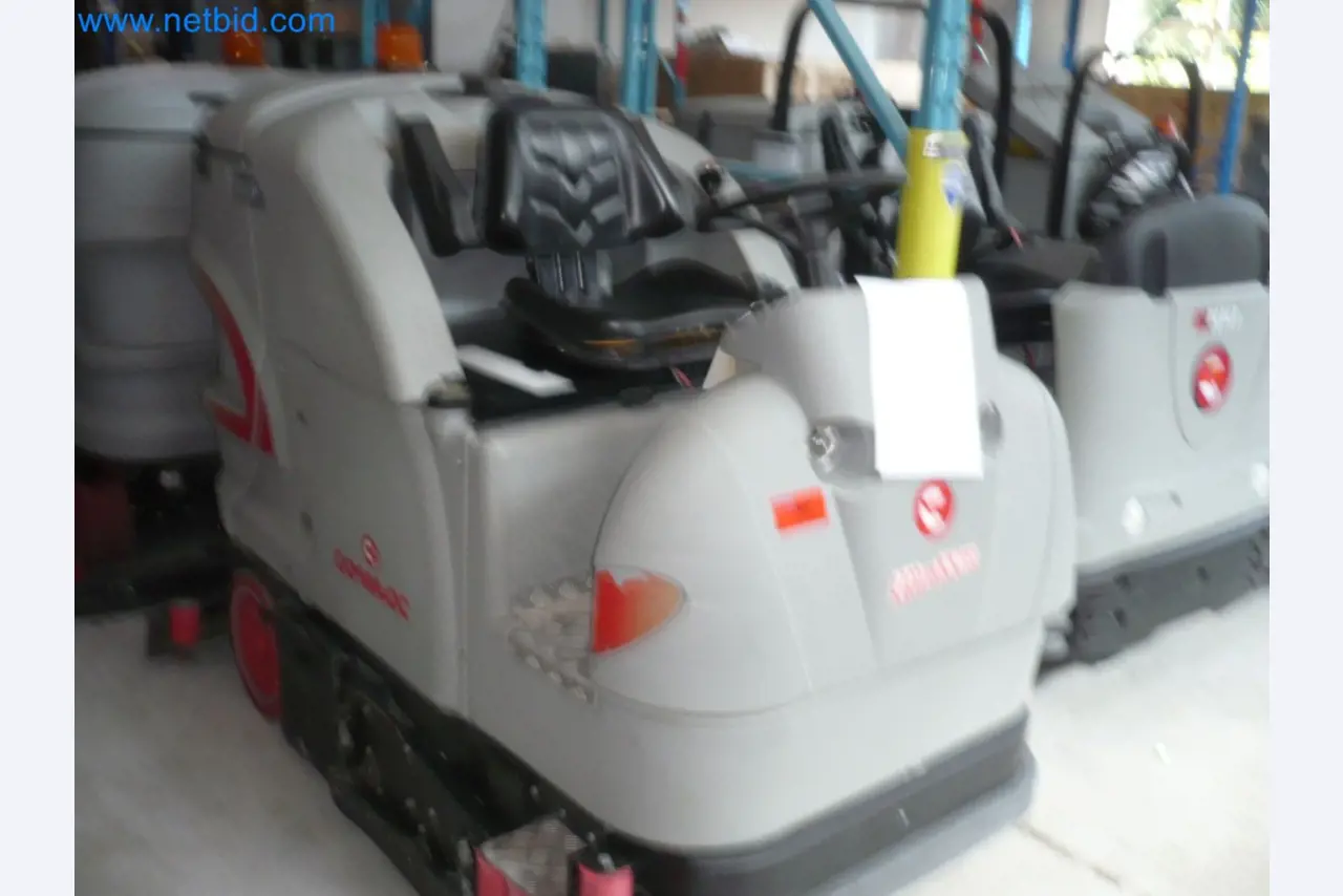 Comércio e aluguer de máquinas de limpeza, equipamentos e acessórios, activos fixos e correntes e veículos-1