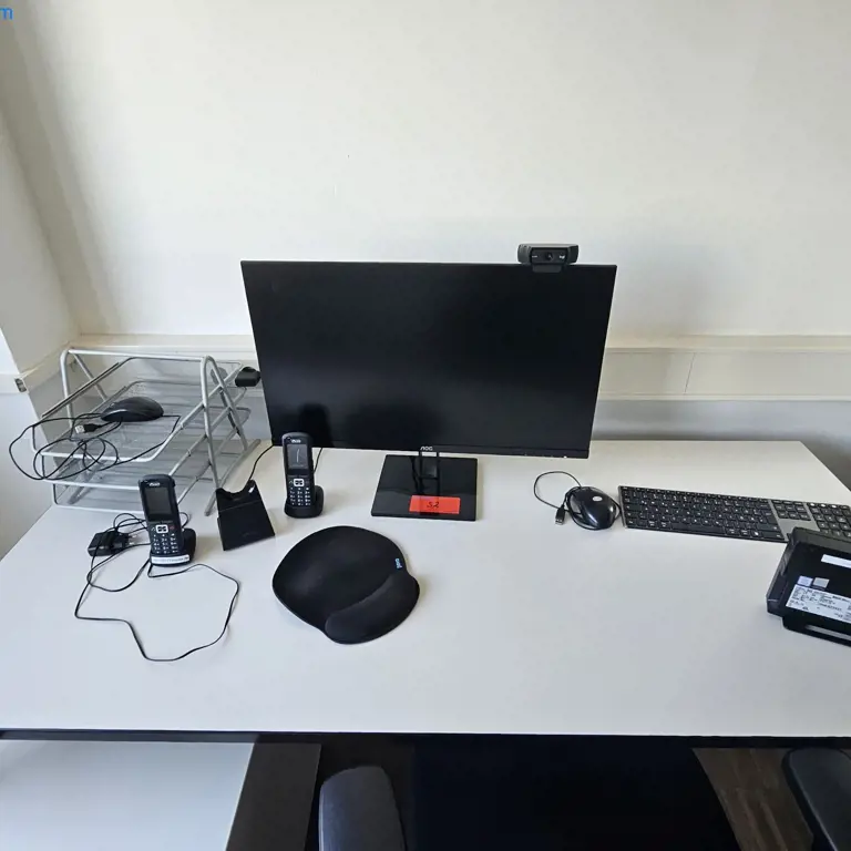 3 24"-Monitore