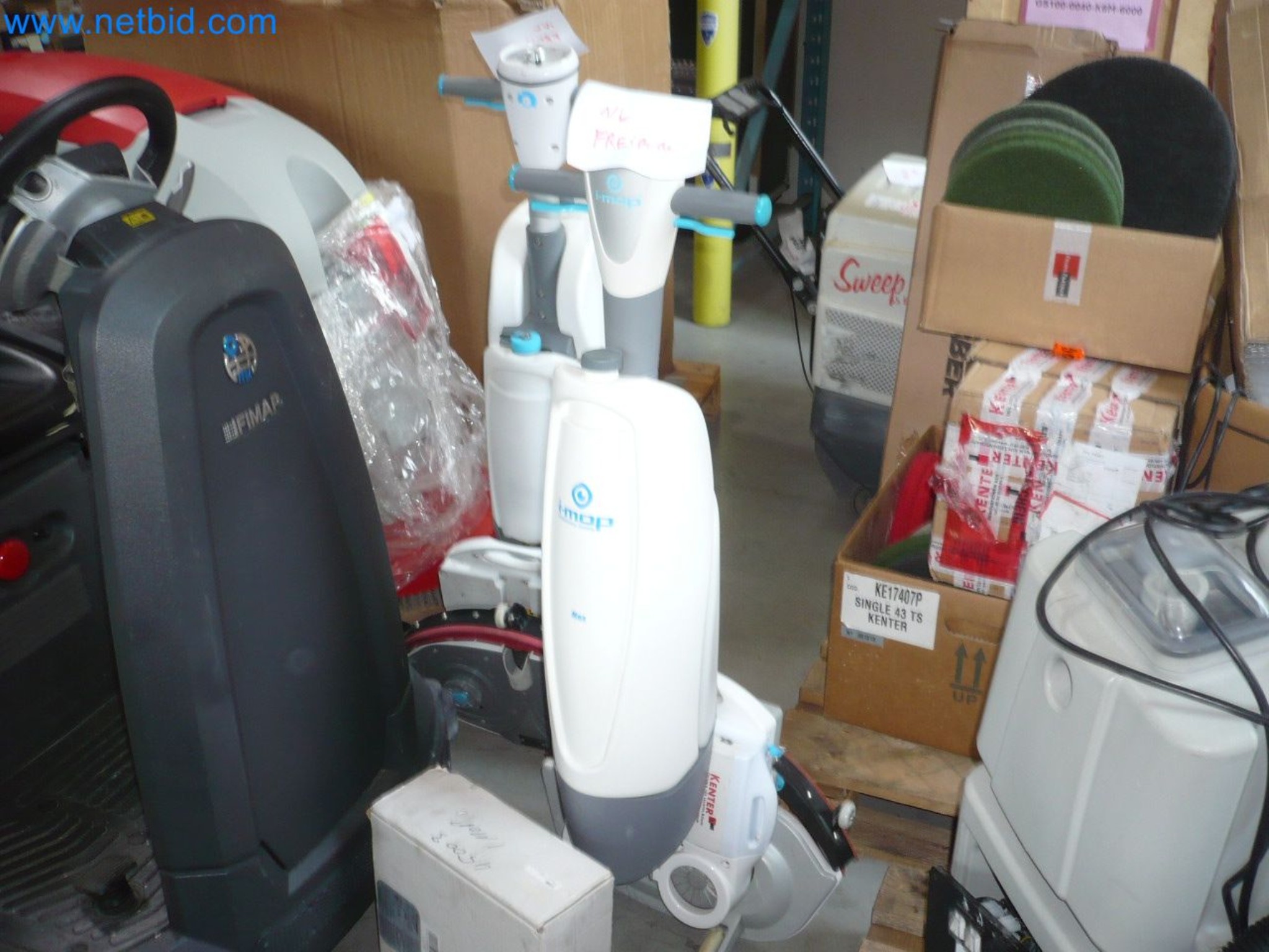 Reinigungsmaschinen, Geräte und Zubehör, Anlage- und Umlaufvermögen sowie Fahrzeuge-1