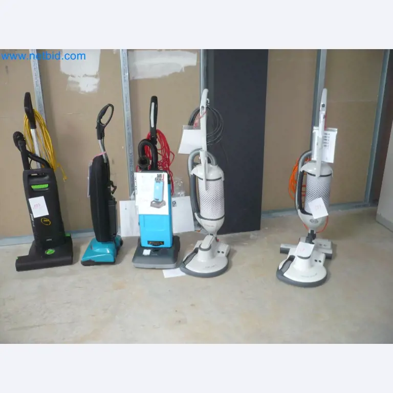 Machines de nettoyage, appareils et accessoires, actifs immobilisés et circulants et véhicules-2