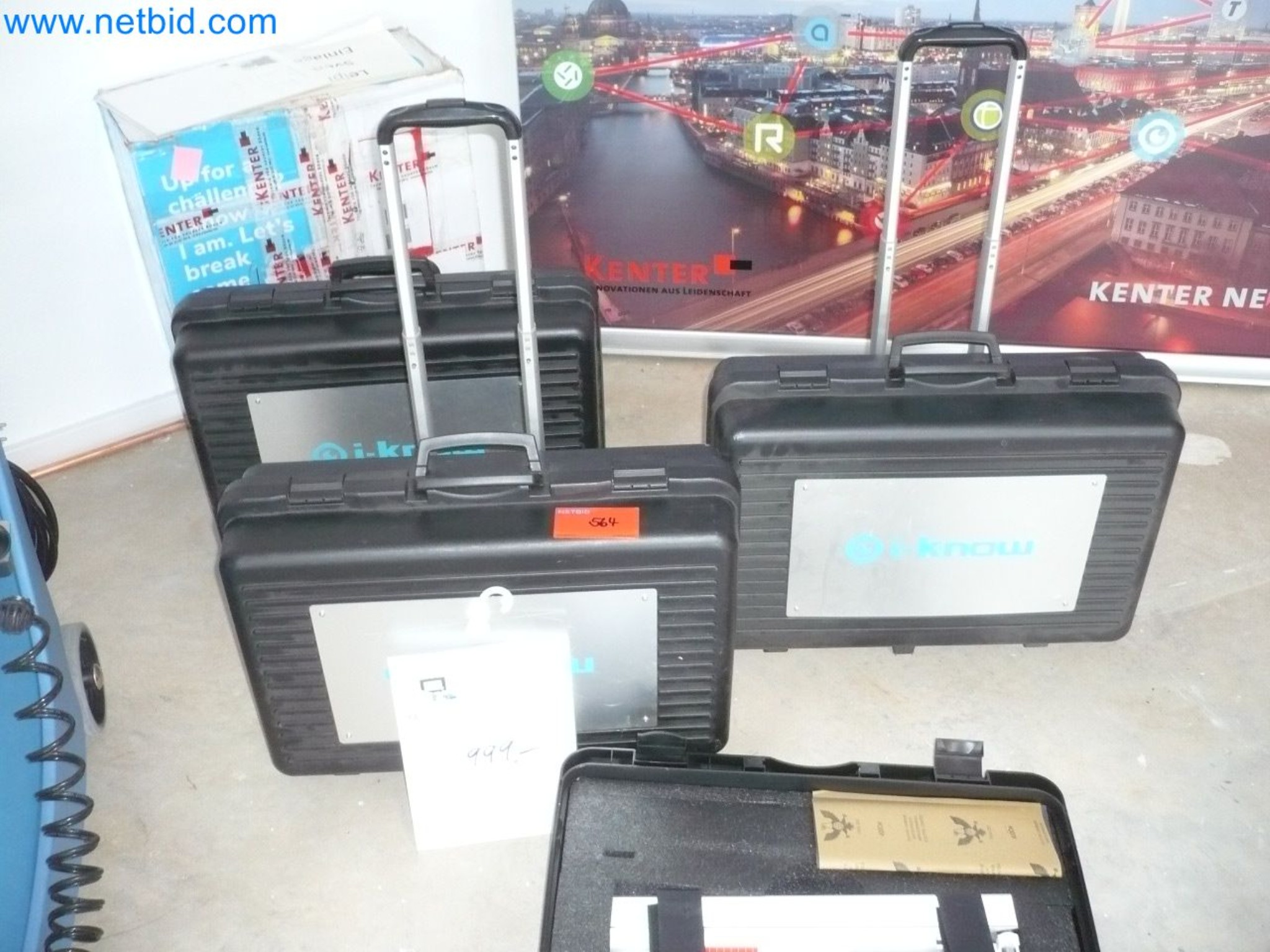 Machines de nettoyage, appareils et accessoires, actifs immobilisés et circulants et véhicules-2