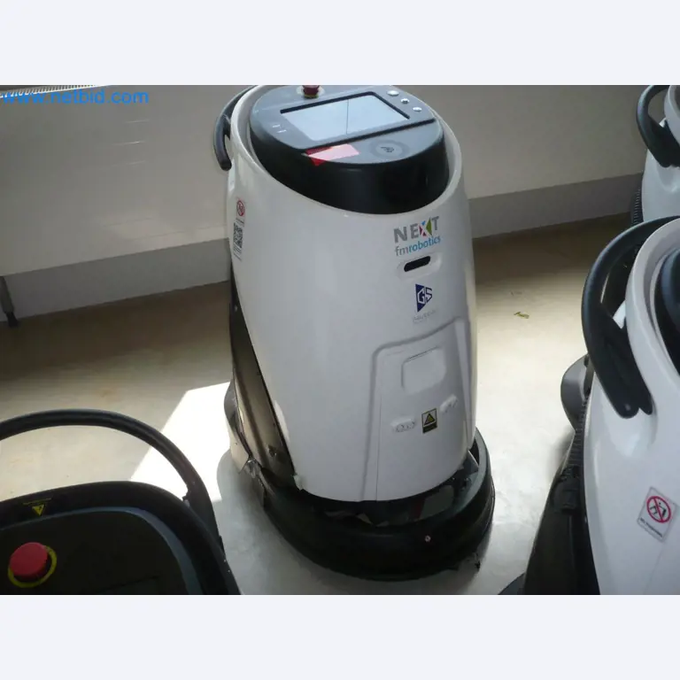 Machines de nettoyage, appareils et accessoires, actifs immobilisés et circulants et véhicules-1