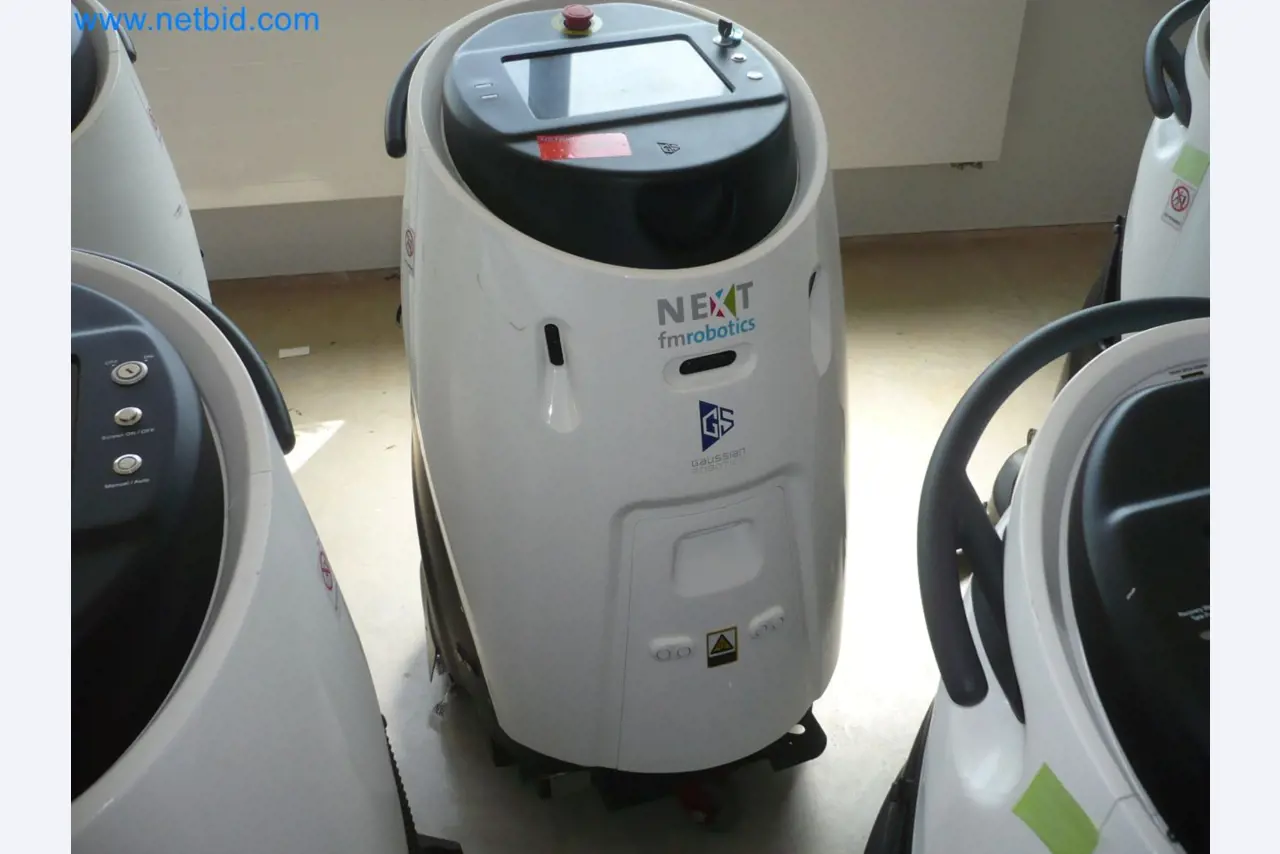 Machines de nettoyage, appareils et accessoires, actifs immobilisés et circulants et véhicules-1