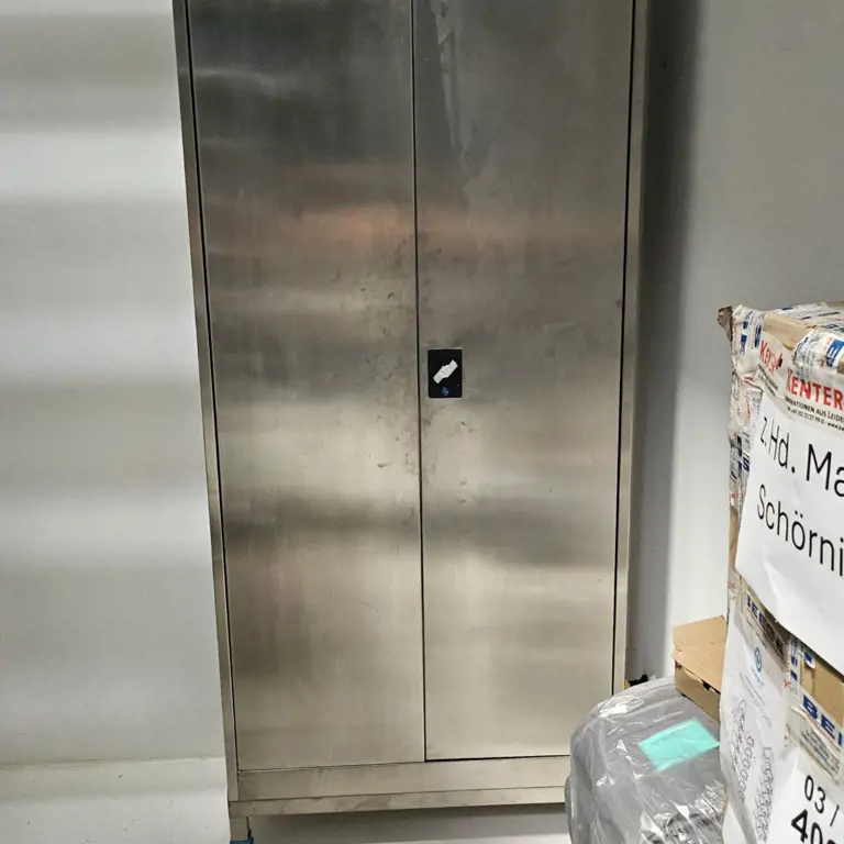 Stahlschrank