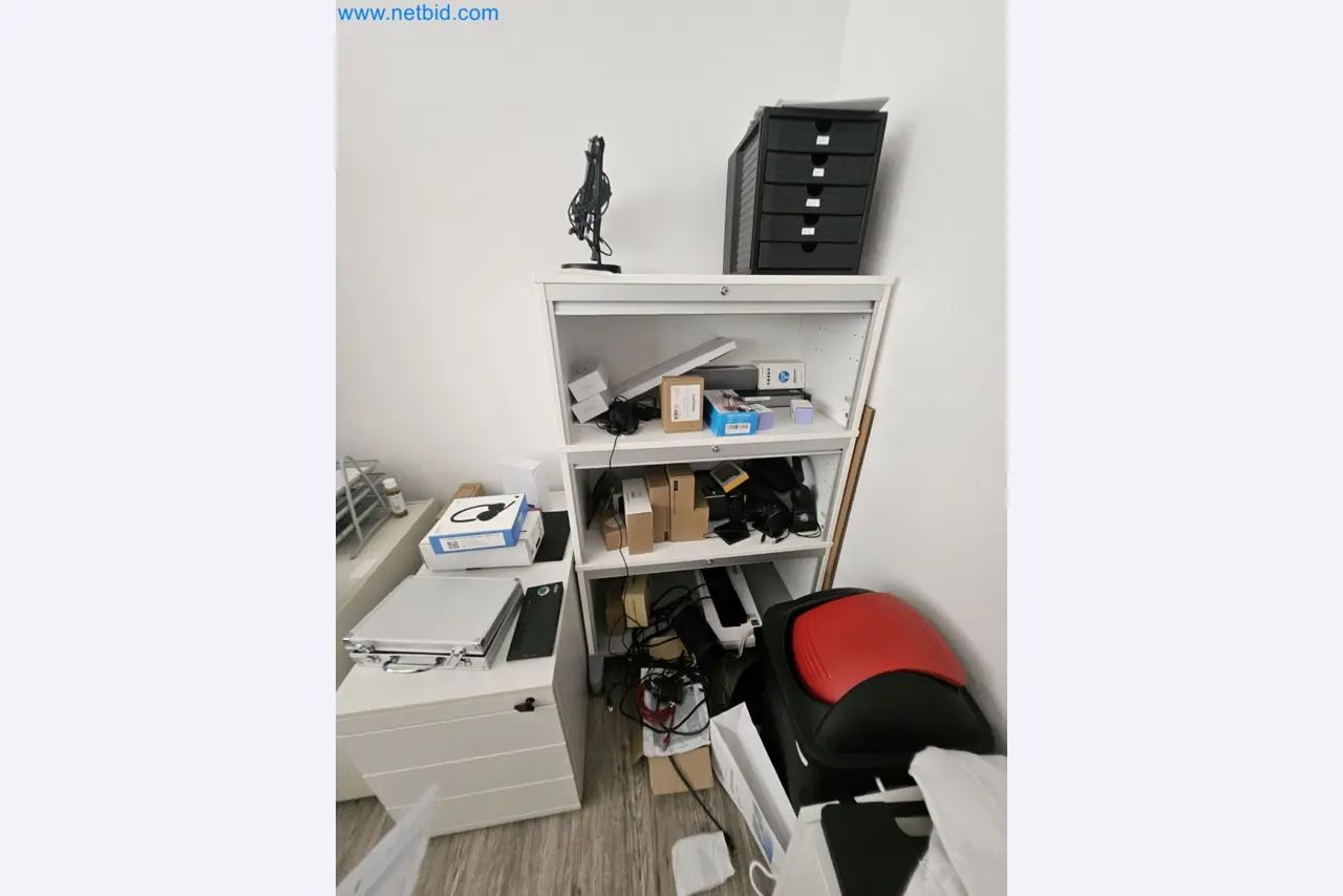 Betriebs- und Geschäftsausstattung-3