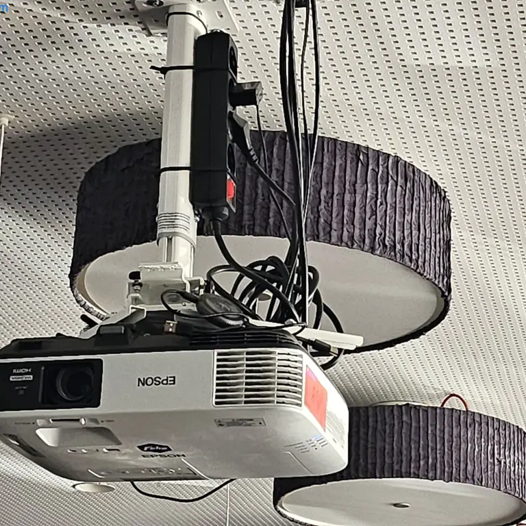 Deckenbeamer Epson