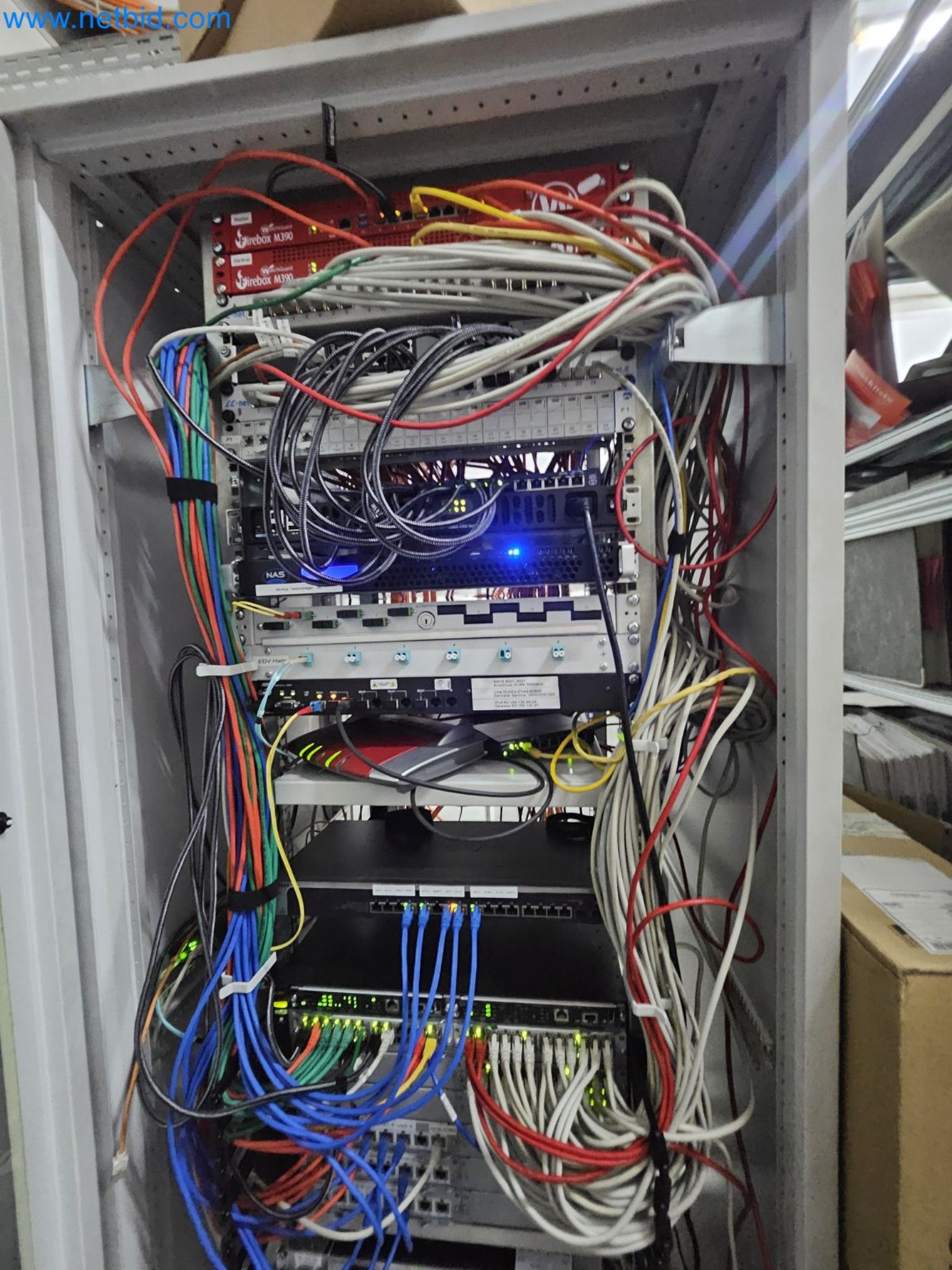 Stroji za čiščenje, oprema in pribor, osnovna in obratna sredstva ter vozila-3