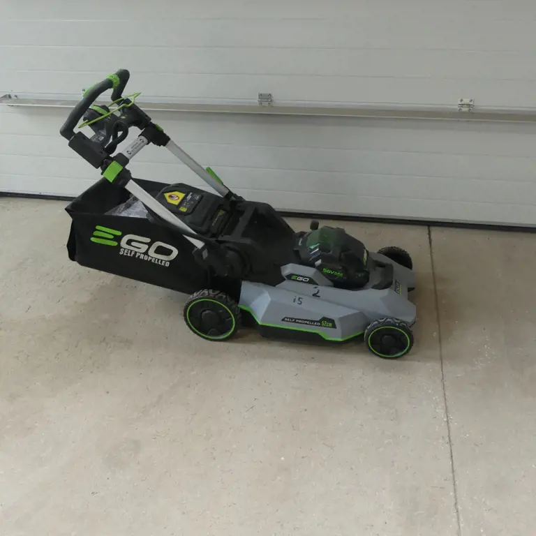 Cortacésped inalámbrico EGO LM2130E-SP