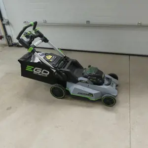 Cortacésped inalámbrico EGO LM2130E-SP
