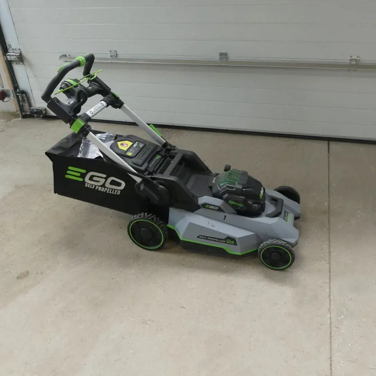 Cortacésped inalámbrico EGO LM2130E-SP