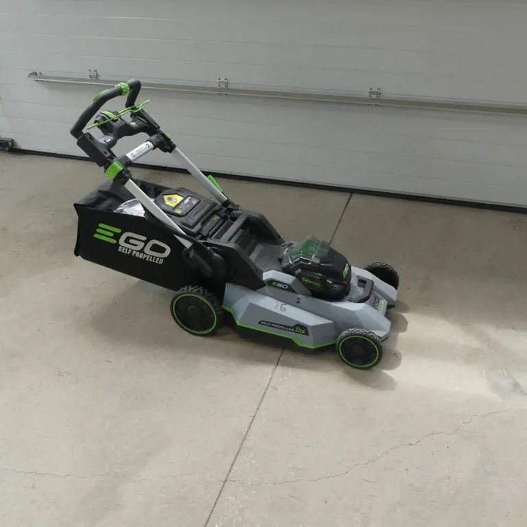 Cortacésped inalámbrico EGO LM2130E-SP