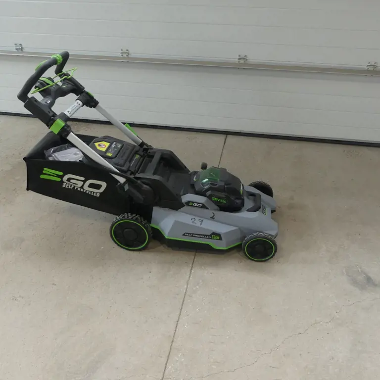 Cortacésped inalámbrico EGO LM2130E-SP