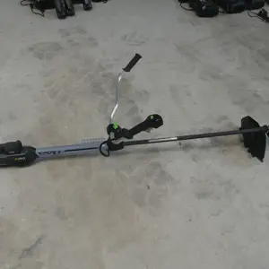 Akumulátorový vyžínač trávy (křovinořez) EGO BCX3800