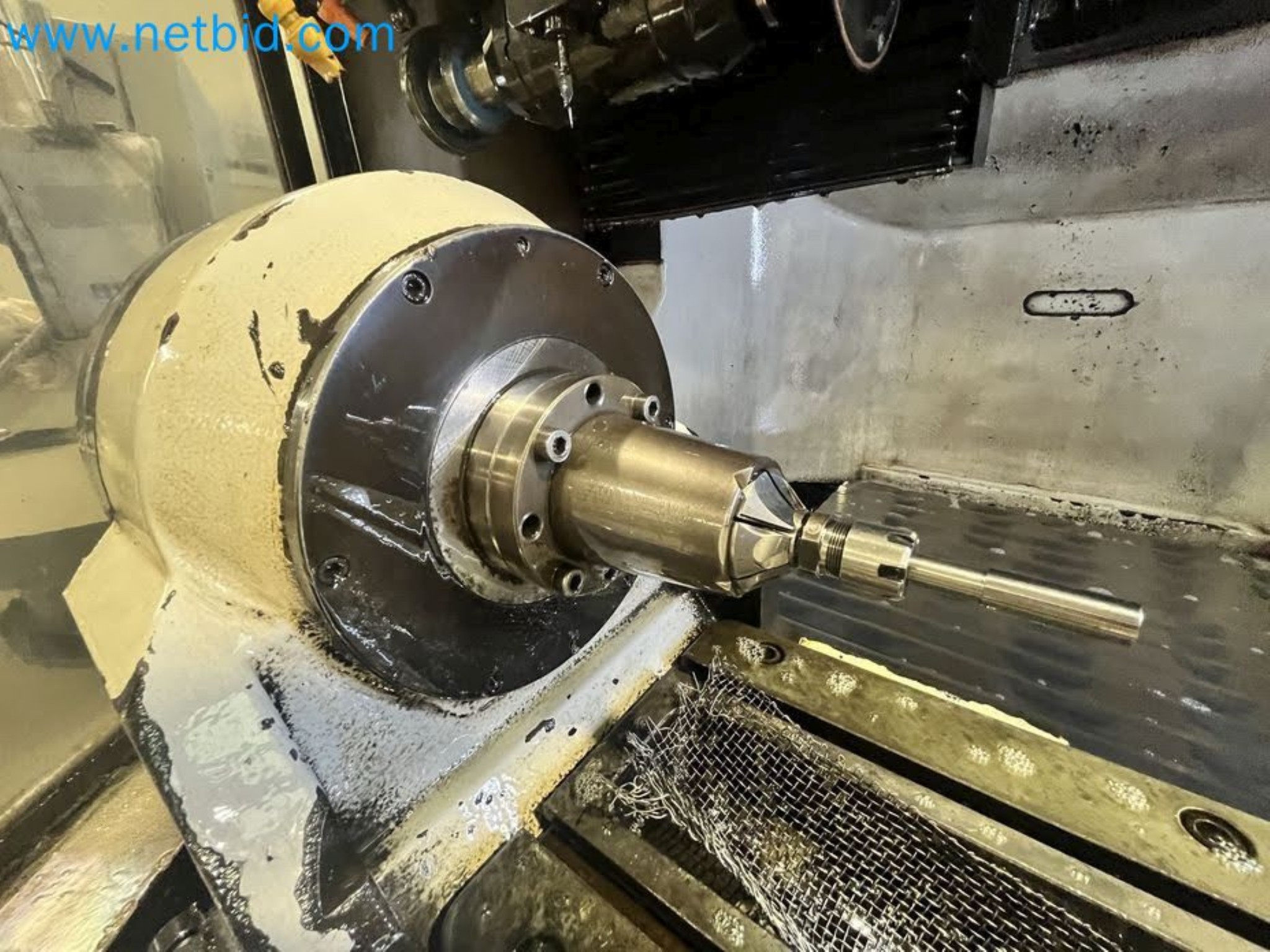 Maszyny do obróbki metalu w Portugalii-31