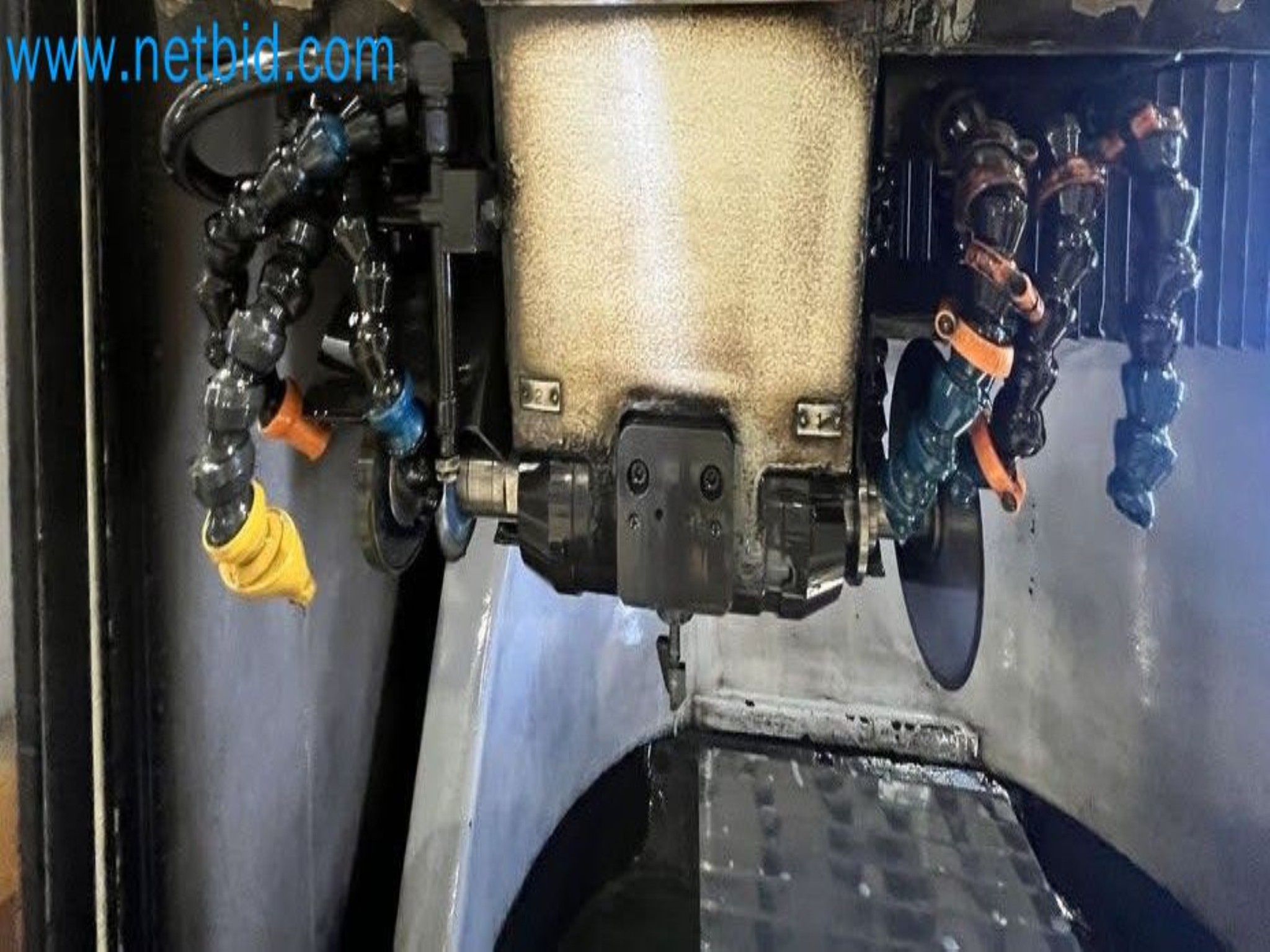 Maszyny do obróbki metalu w Portugalii-33