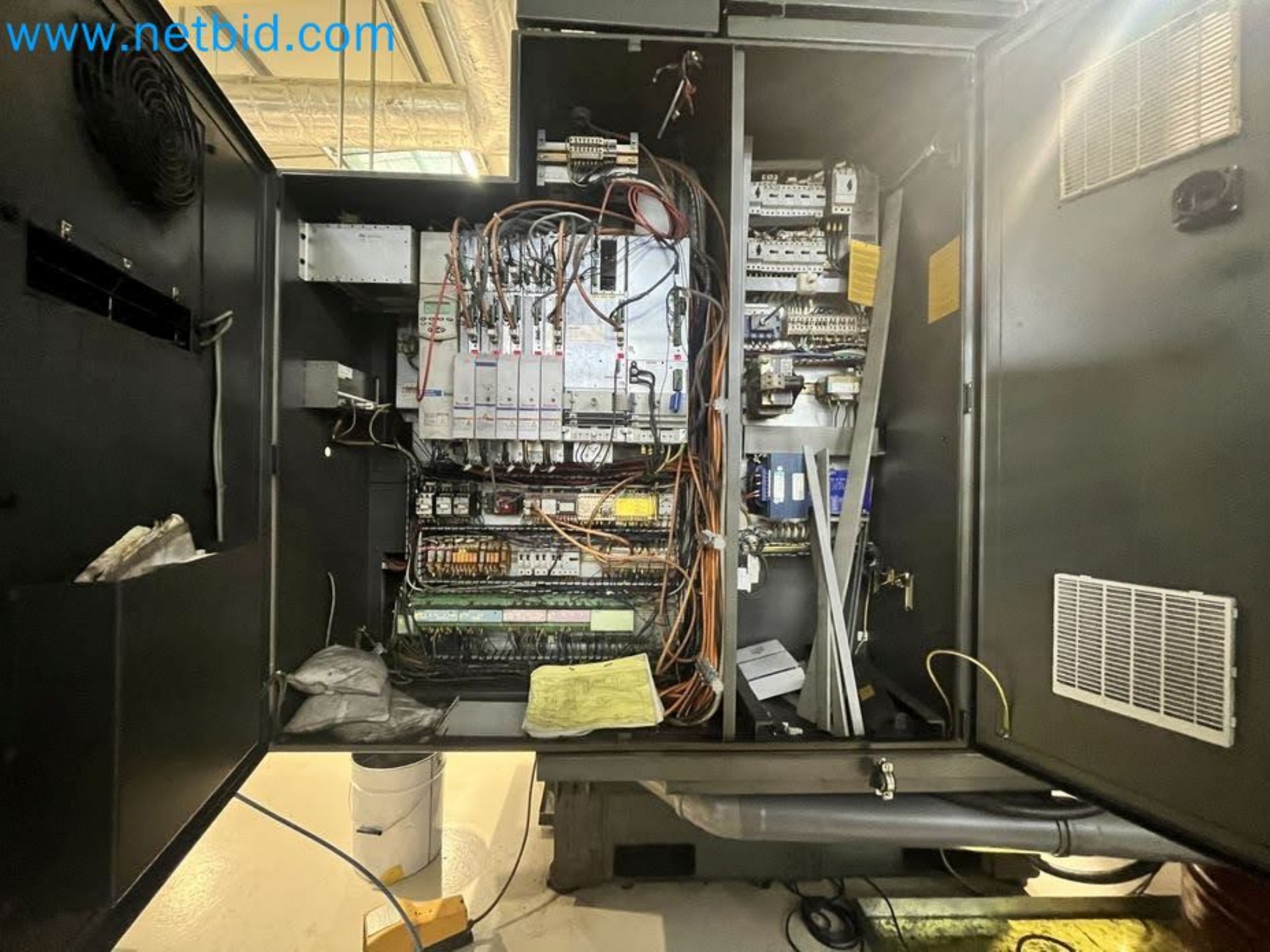 Maszyny do obróbki metalu w Portugalii-44