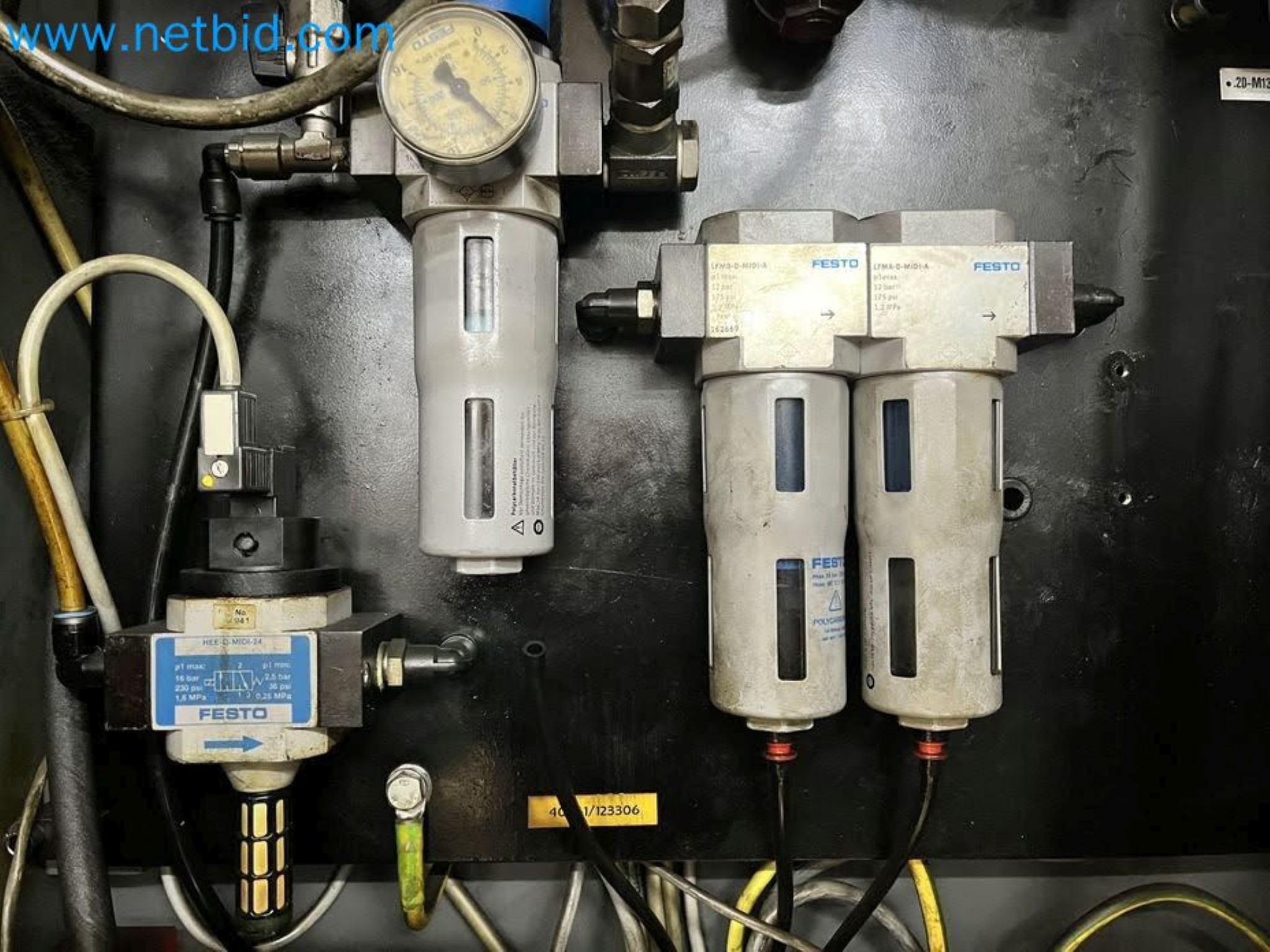 Maszyny do obróbki metalu w Portugalii-69