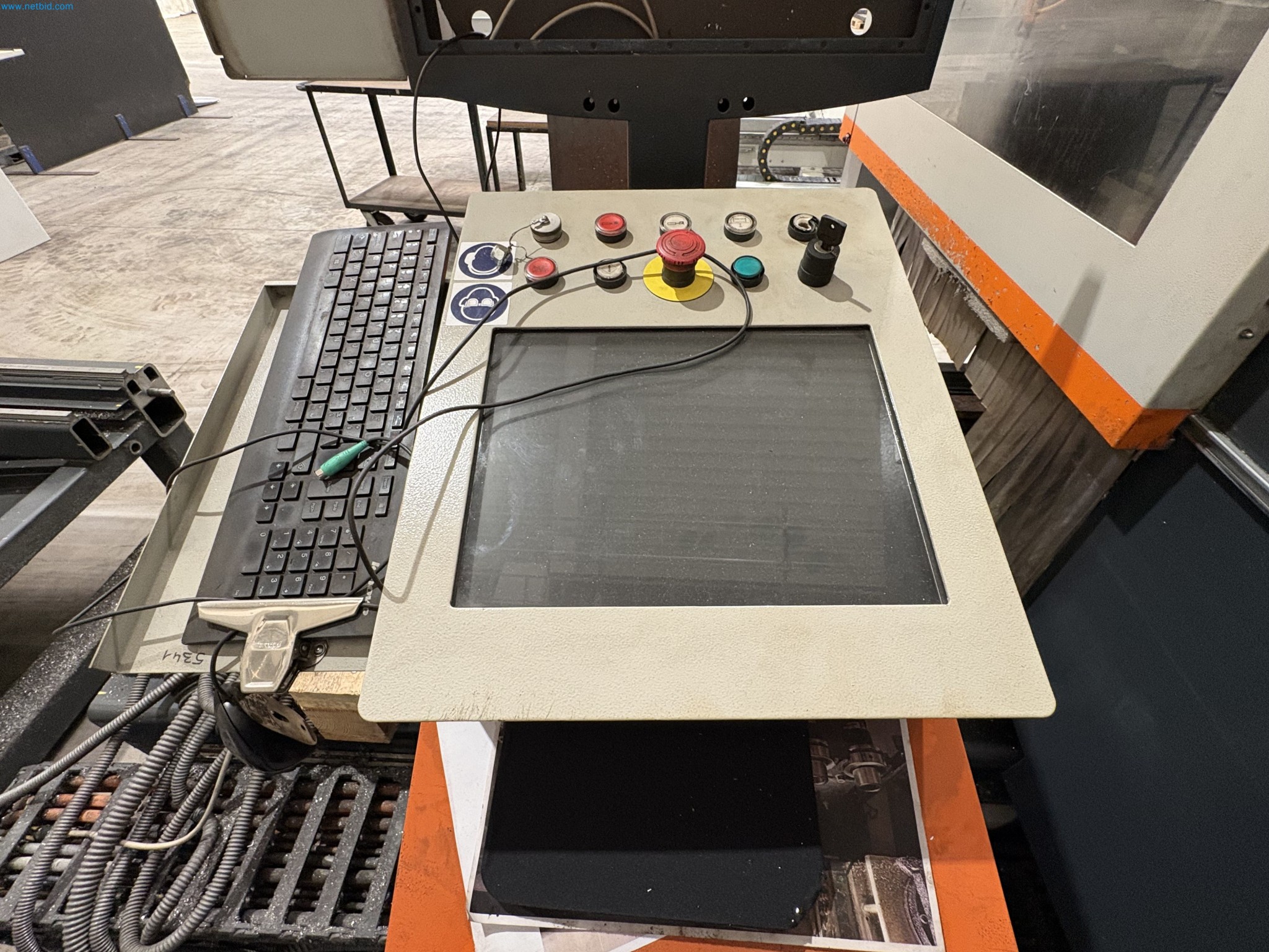 Maszyny do obróbki metalu ze zreorganizowanego parku maszynowego-3