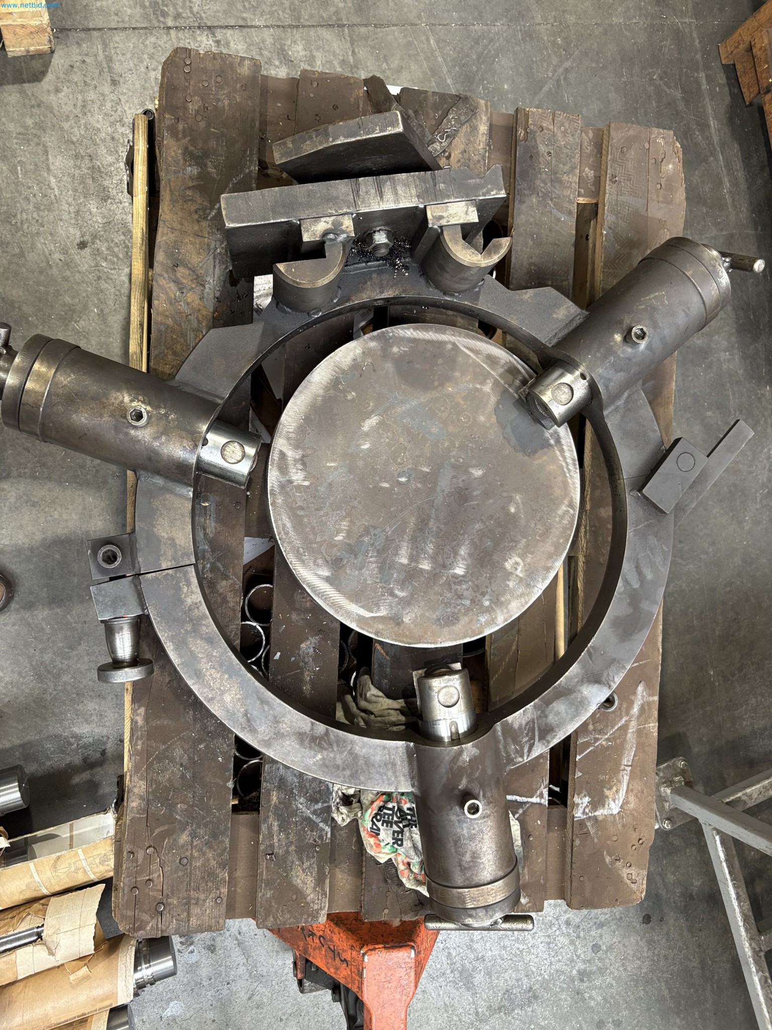 Maszyny do obróbki metalu ze zreorganizowanego parku maszynowego-14