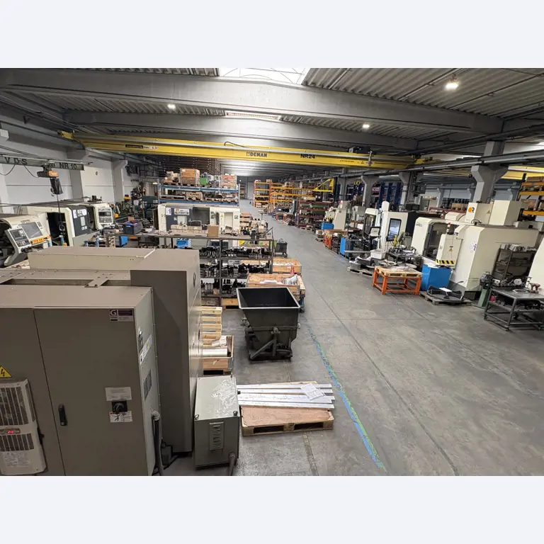 Machines pour le travail du métal provenant du parc de machines réorganisé-1