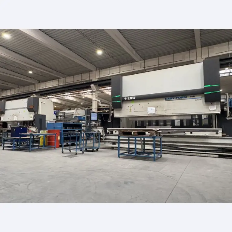 Machines pour le travail du métal provenant du parc de machines réorganisé-3