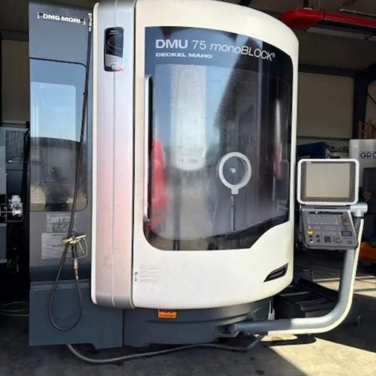Centro de mecanizado vertical de 5 ejes con diseño de pórtico DMG Mori DMU 75 monoBLOCK