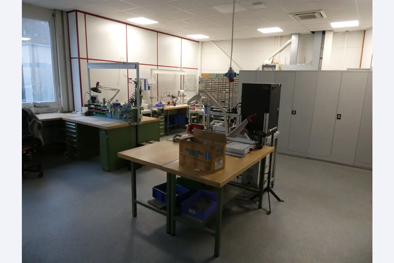 Injection molding machines, CNC machines & assembly lines for heating elements and automotive components-12