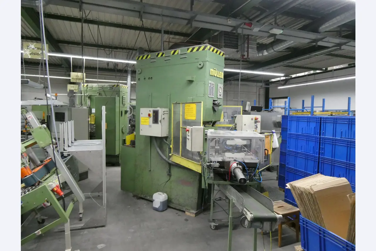 Injection molding machines, CNC machines & assembly lines for heating elements and automotive components-18