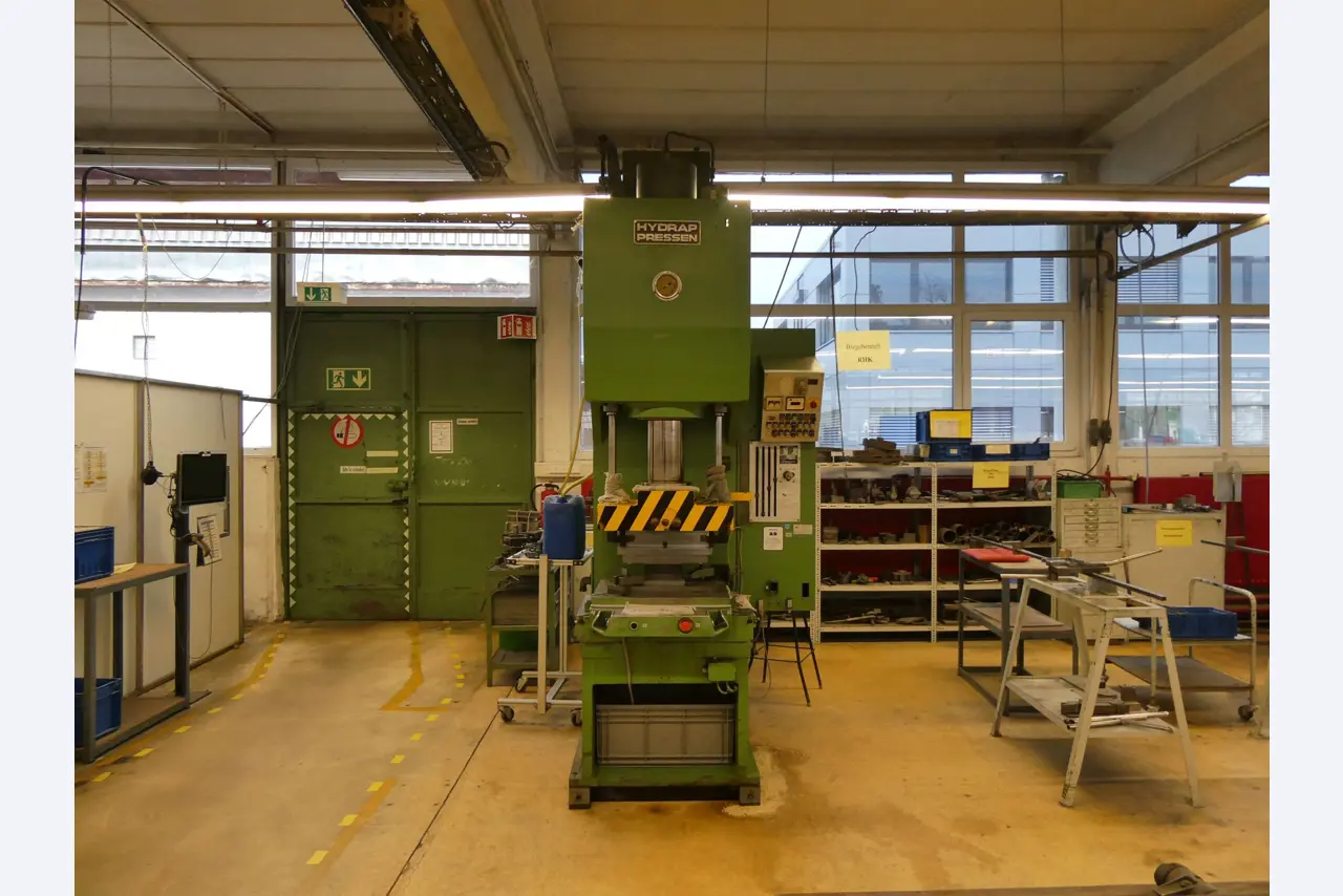 Injection molding machines, CNC machines & assembly lines for heating elements and automotive components-35