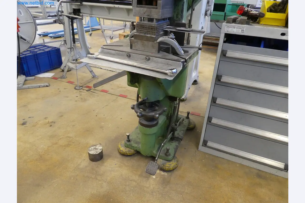 Injection molding machines, CNC machines & assembly lines for heating elements and automotive components-4