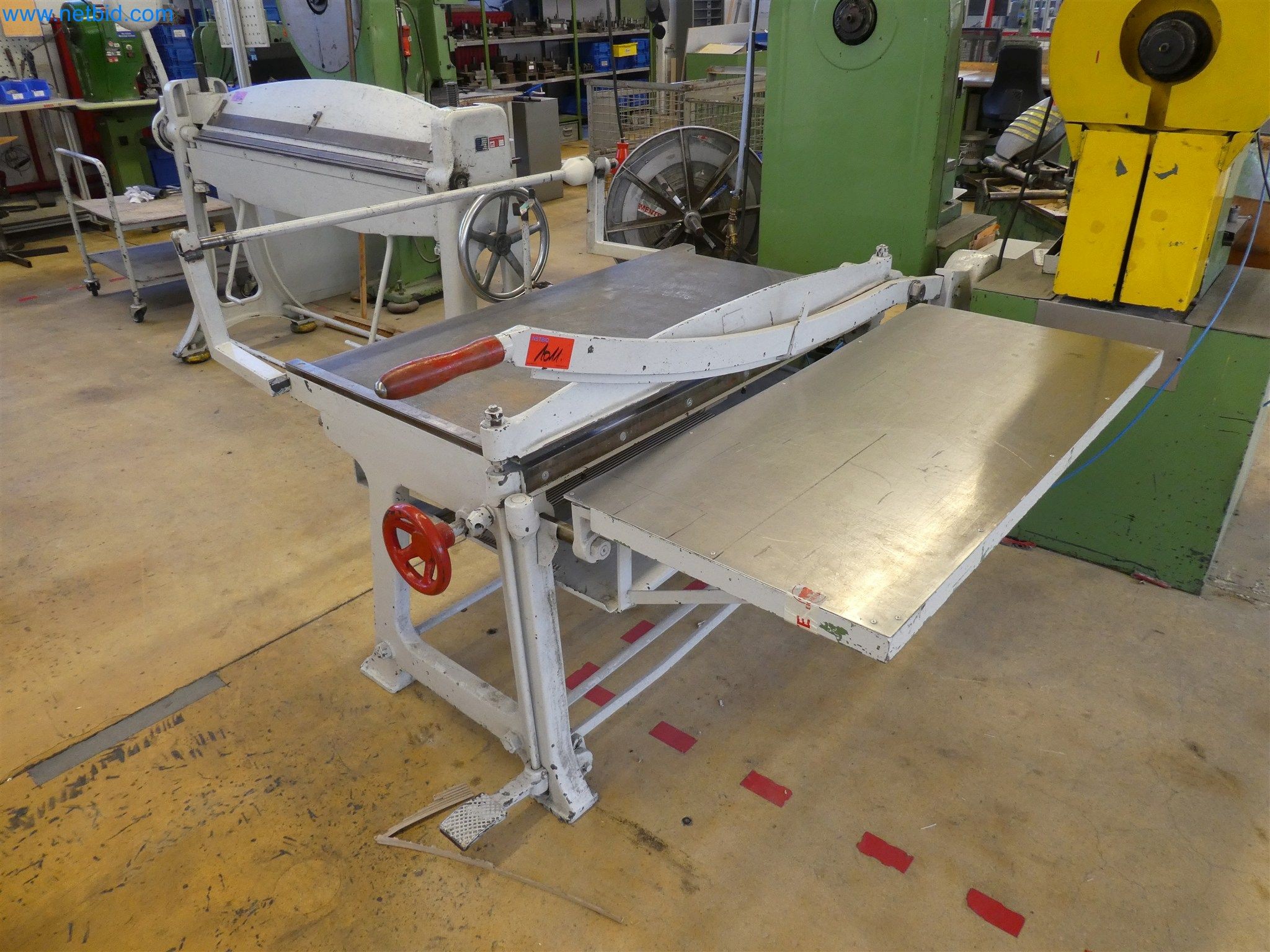 Injection molding machines, CNC machines & assembly lines for heating elements and automotive components-1